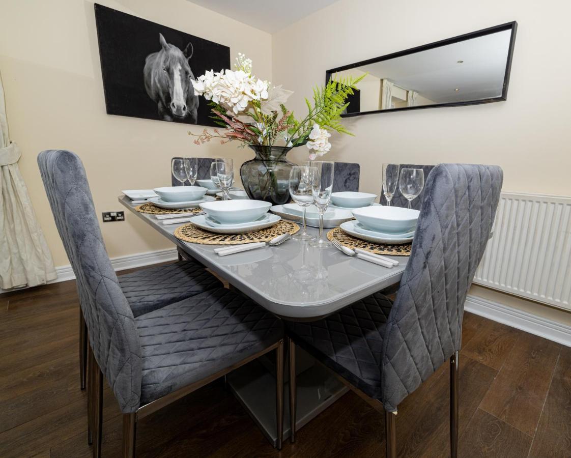 Two Bed Apartment Near Canary Wharf Londres Exterior foto
